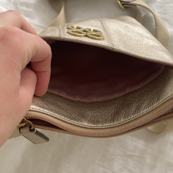 Gold Coach crossbody bag. - Picture 8 of 9